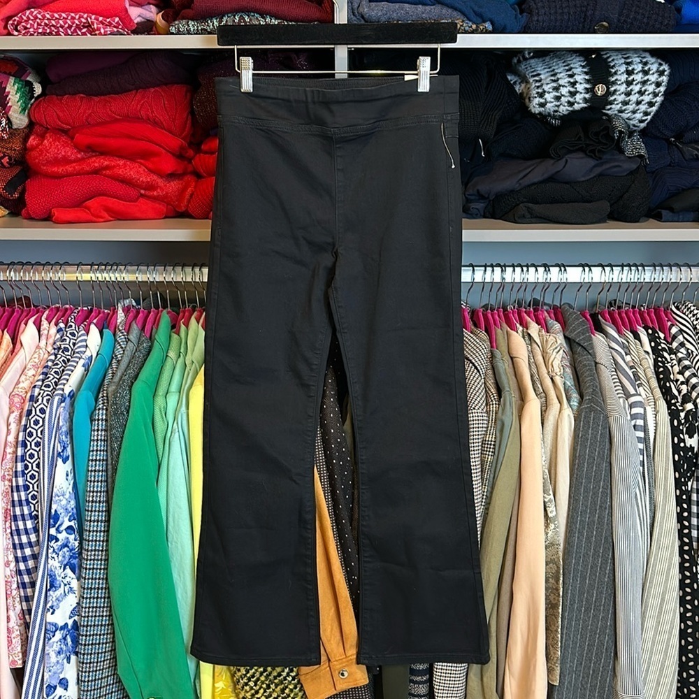 We the Free black pull on cropped flare jeans size S NWT